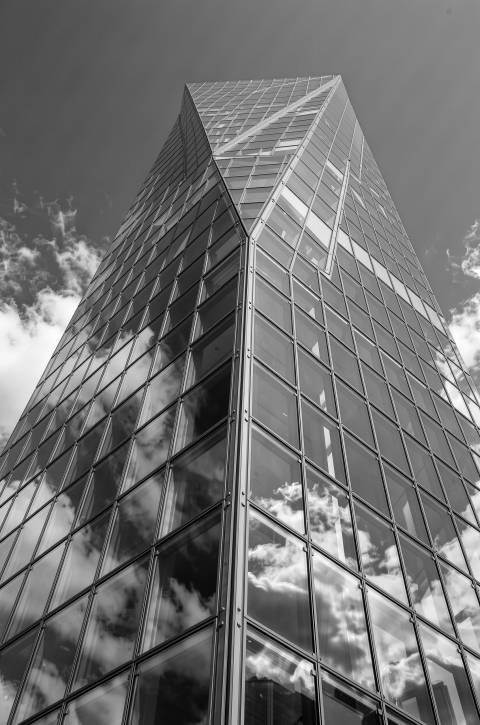 Aristas de Cristal en blanco y negro