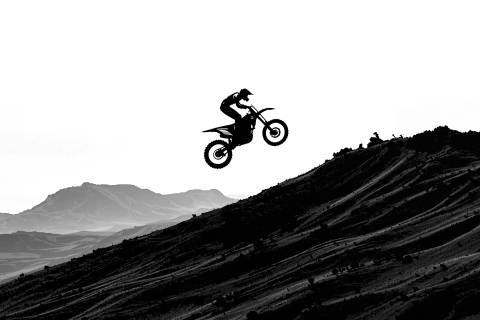 Suspensión de Barro en blanco y negro